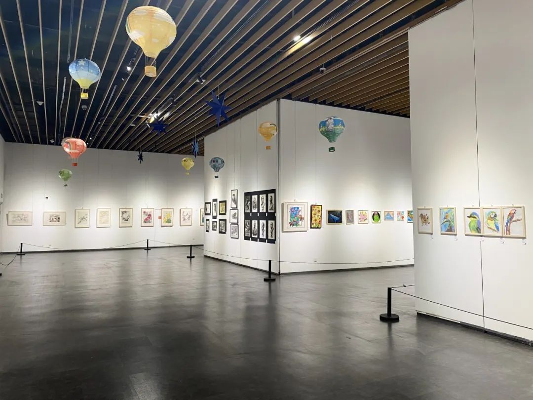 新展预告|【以美培元-青少年美学教育作品展】六一即将启幕，很高兴“童”您一起看展~~